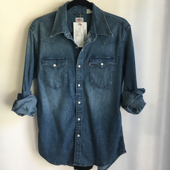 Levi's Jackets & Blazers - Levi Western Shirt jacket; NWT Levi's Jackets & Blazers - Levi Western Shirt jacket; NWT